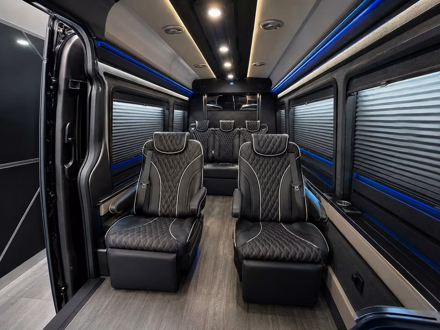 large group airport bus rentals out of longview texas