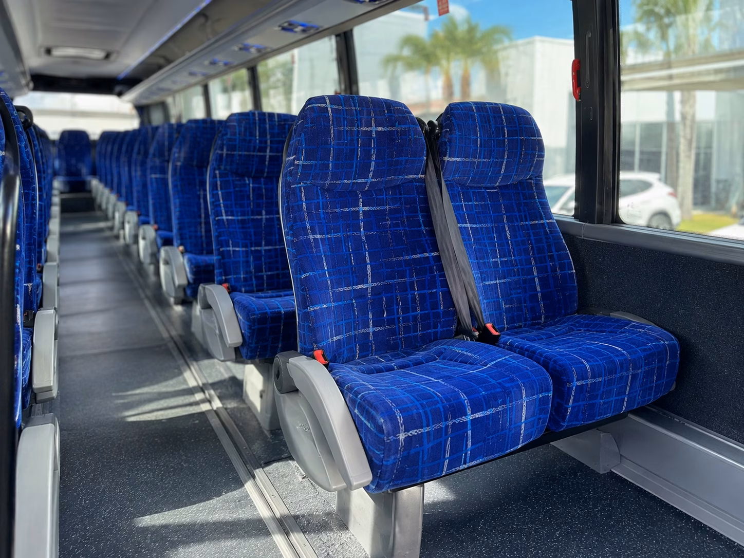 longview party bus rentals for tailgates and fan groups