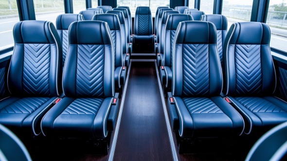 longview 25 passenger minibus rental